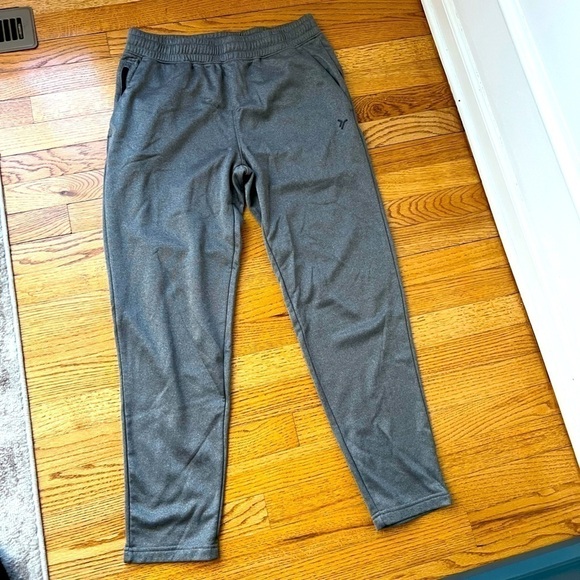 Old Navy Mens Grey Tapered Joggers Size Medium with Zipper Pockets - Picture 1 of 4